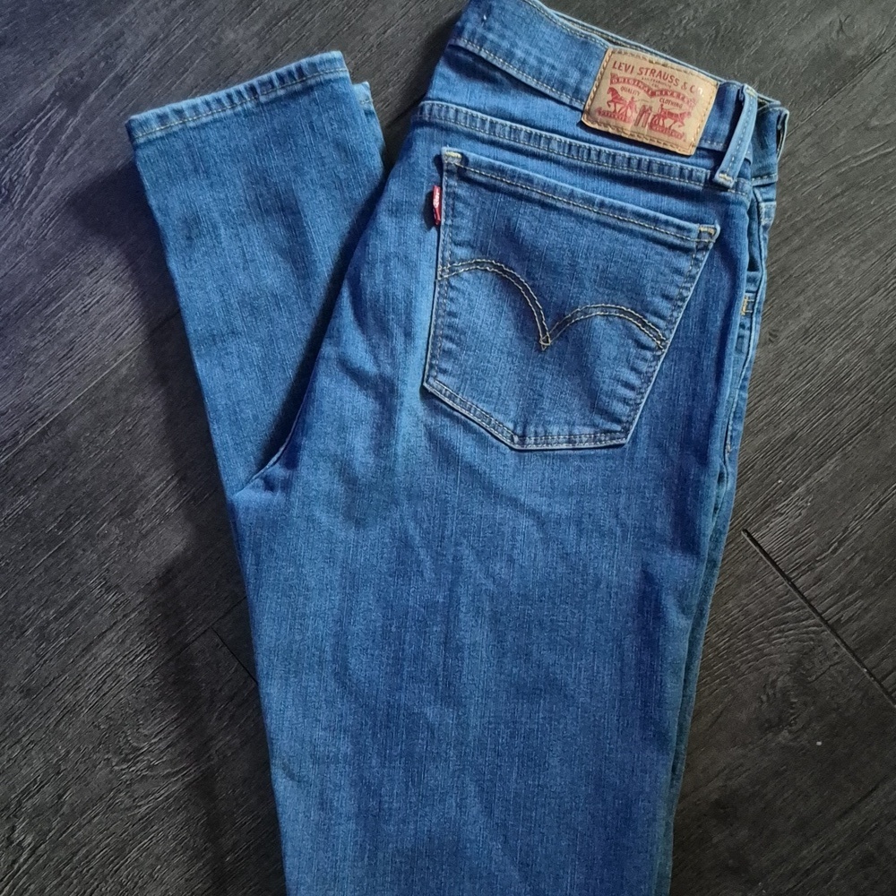 LEVIS- 710 MEDIUM DENIM